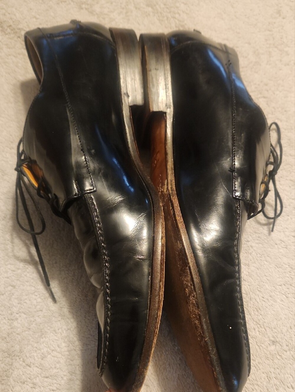 Gucci Black Leather Lace-Up Derbies with Stitched Apron - Picture 5 of 11